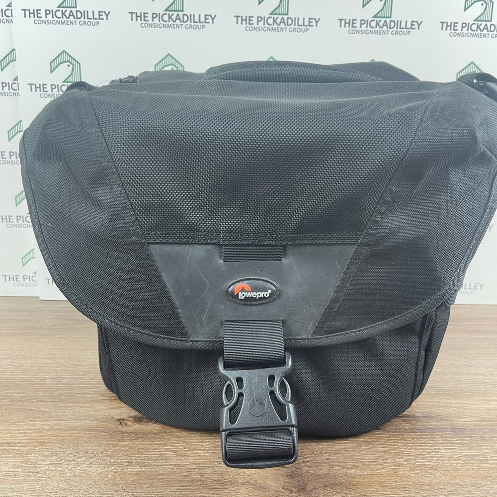 Lowepro Stealth Reporter D200‎ AW Camera Bag Shoulder All Weather Black